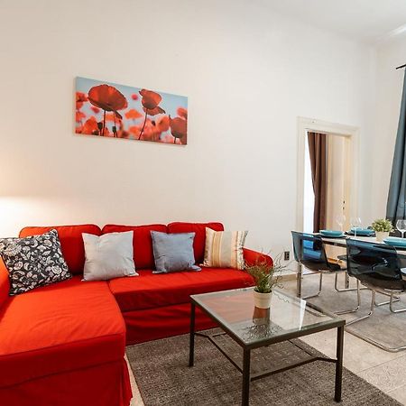 Lovely Apartment Close To Synagogue And Szimpla Garden Budapest Bagian luar foto