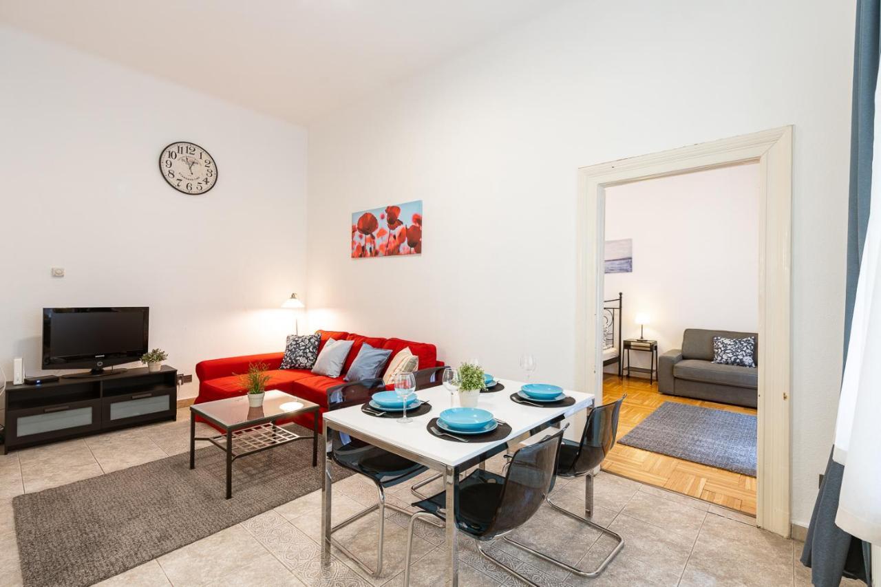 Lovely Apartment Close To Synagogue And Szimpla Garden Budapest Bagian luar foto