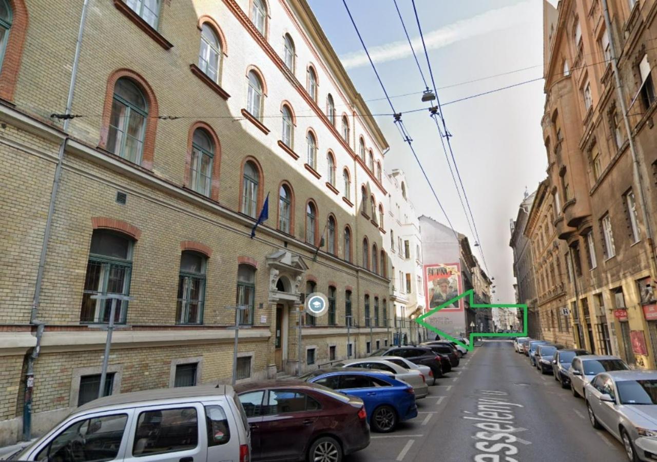 Lovely Apartment Close To Synagogue And Szimpla Garden Budapest Bagian luar foto